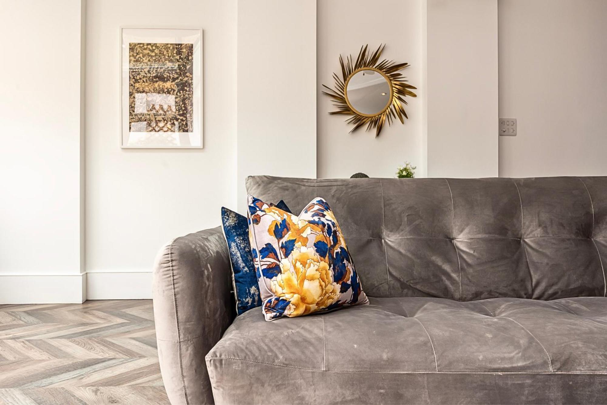 The Secret Kensington Garden Mews-2 Bedroom Full House-2 Train Lines- Spacious-Kings Road- Harrods -Chelsea Stadium-Private Small Patio Londyn Zewnętrze zdjęcie